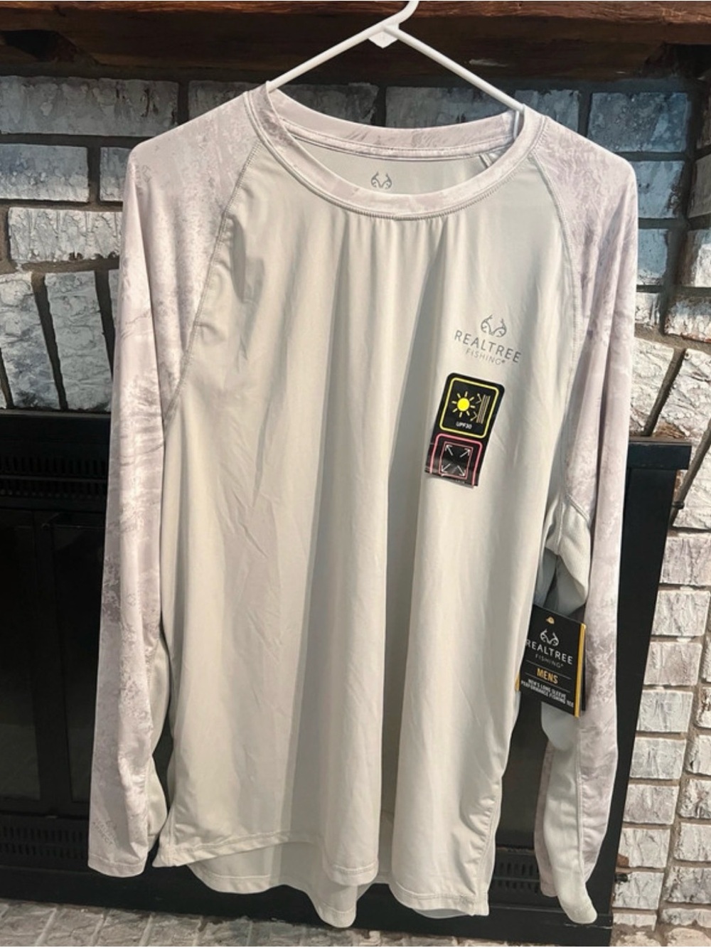Realtree Light Gray Long Sleeve Performance Tee